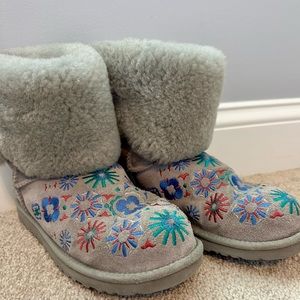 Ugg Cuff Boots